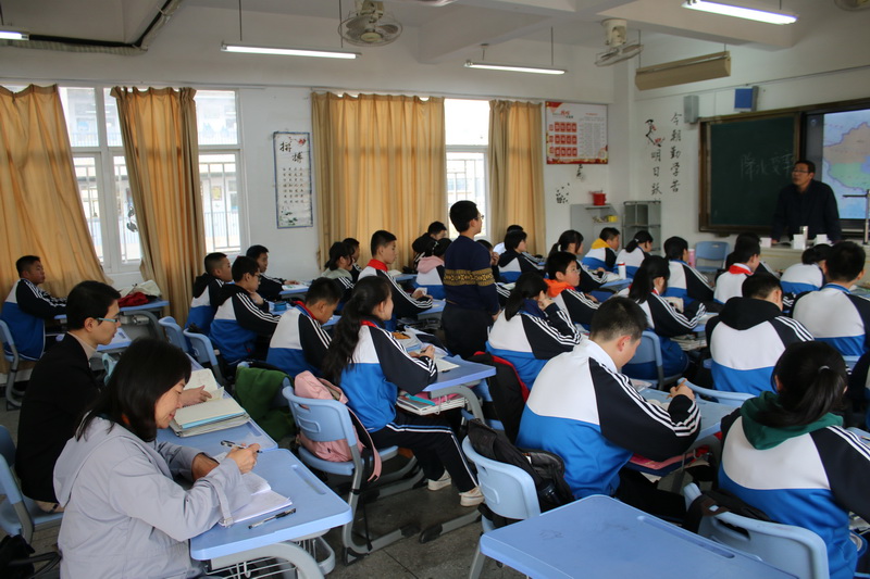 微信图片_2019121216475210_调整大小.jpg